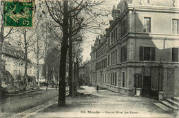 Mende * Rue Et Nouvel Hôtel Des Postes - Mende