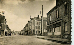 Notre Dame De Courson * Rue Du Bourg Du Village * épicerie Mercerie Bonneterie - Autres & Non Classés