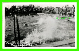 GULL LAKE, SASKATCHEWAN - SWIMMING POOL - WELL ANIMATED WITH PEOPLES - CARTE PHOTO - TRAVEL - - Other & Unclassified