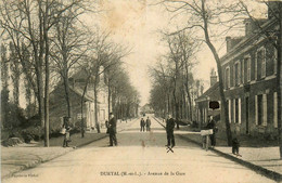 Durtal * Avenue De La Gare * Villageois - Durtal