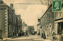 Le Louroux Béconnais * Rue De Rennes * Villageois - Le Louroux Beconnais
