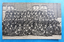 Soldat  Carte Photo Uniform  Militaire Peleton. Early 20 Century - Uniforms