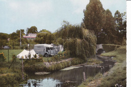 BAUGE - Le Terrain De Camping Sur Les Bords Du Couasnon ( Camionette Année 50/60) - Altri & Non Classificati