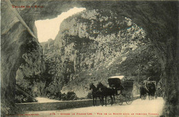 St Martin Lys * Gorges De Pierre Lys * Vue De La Route Sous Le Premier Tunnel * Diligence Attelage - Autres & Non Classés