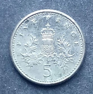Grande Bretagne - 5  Pence 1990 Elisabeth II - 5 Pence & 5 New Pence