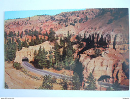 Utah Tunnels In Red Canyon, Approach To Bryce Canyon - Bryce Canyon