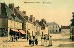 Châteaumeillant * La Grande Place Du Village * Cpa Toilée Colorisée * Villageois - Châteaumeillant