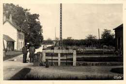 Argent * Route Et étang Du Puits * L'écluse Et Le Restaurant - Argent-sur-Sauldre