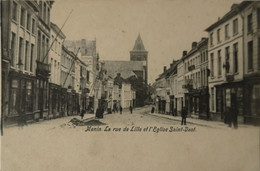 Menen - Menin // LA Rue De Lille Et Eglise Saint Vast. Ca 1900 - Menen