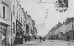 VAUVILLERS - Grande Rue - Drapeaux - Animé - Vauvillers