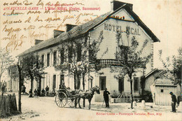 Naucelle Gare * Rue Et Hôtel RIGAL , COSTES Successeur * Attelage * Cachet Au Verso - Autres & Non Classés