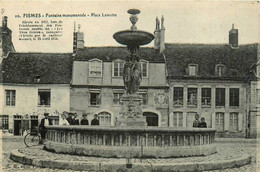 Fismes * Place Lamotte Et La Fontaine Monumentale - Fismes