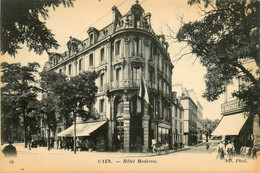 Caen * Rue Et Hôtel Moderne - Caen