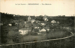 Goujounac * Vue Générale Sur Le Village * La Route - Sonstige & Ohne Zuordnung