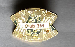 Pin's Jeu De Cartes TAROT Club 3M - Jeux