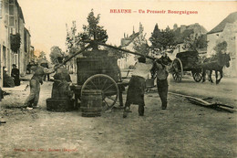 Beaune * Un Pressoir Bourguignon Dans La Ville * Viticulture Vin * Attelage - Beaune