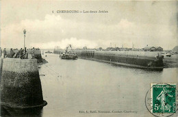 Cherbourg * Les Deux Jetées * Pêche Ligne Carrelet - Cherbourg