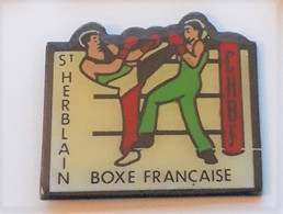 SP290 Pin's Boxe Française Boxing ST Saint Herblain CHBF Loire-Atlantique Achat Immédiat - Boksen