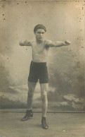 010722 CARTE PHOTO THEME SPORT BOXE 1922 BERTRAND LYON 69 RHONE - Boxing