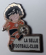 SP332 Pin's FOOT Football Club AS La Selle La Forge Orne Achat Immédiat - Football