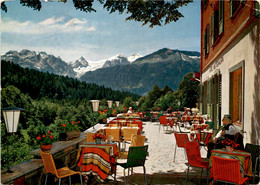 Hotel "Wetterhorn" Hohfluh-Hasliberg - Frühstücksterrasse * 6. 5. 1969 - Hasliberg