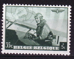 Belgium 1938 Single 35c  Stamp  Issued To Celebrate Aviation Showing Pilot Getting Into His Plane In Mounted Mint. - Nuevos