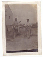2 HOMMES EN MOTO   PHOTO SEPIA - Autres