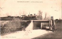 CPA 51 (Marne) Mourmelon-le-Petit - Locomotive Et Train Sur Le Pont Du Chemin De Fer TBE 1906 éd. Guérin à Mourmelon - Autres Communes