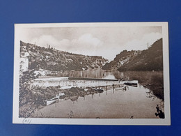 Bellegarde. Le Lac Et La Piscine. - Bellegarde-sur-Valserine