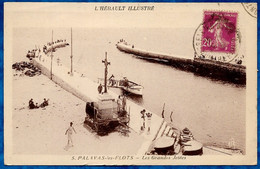 CPA 34 PALAVAS-Les-FLOTS "L'Hérault Illustré" - Les Grandes Jetées - Palavas Les Flots