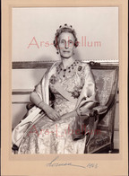 LARGE Photo / Original / ROYALTY / SIGNED / Queen Louise Of Sweden / Louise Mountbatten / 1963 - Signed Photographs