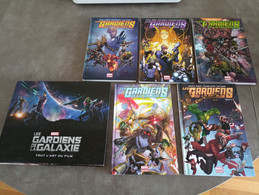 Lot De 6 Albums Marvel Comics Gardiens De La Galaxie Tomes 1/2/3/4/5 + Tout L'art Du Film  Parfait Etat Coins Carres - Bücherpakete