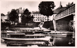 Villers Le Lac - L'Embarcadère De L'Hôtel De France Et Ses Canots Pour Le Saut Du Doubs - Pontarlier