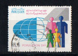 Pakistan - 1992 - Population Day   - Used. Condition As Per Scan. - Pakistan