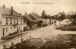 Rouvray * Rue Du Village Et Un Coin Du Champ De Foire - Other & Unclassified