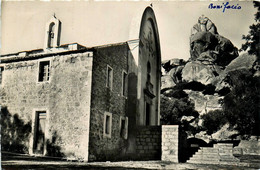 Bonifacio * Place Et église De La Trinité * Corse Du Sud 2A - Autres & Non Classés