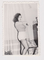 Sexy Young Woman Jeune Femme Sexy Dancing Home Party Vintage Pin-Up Orig Photo (59493) - Pin-ups