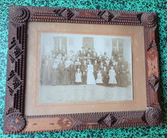 Ancien Cadre Et Photo Mariage Région Reims - Carton , Verre Et Bois - "Laissé Dans Son Jus" - Vers 1900 - Autres & Non Classés