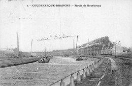 22-2607 : COUDEKERQUE-BRANCHE. CANAL. PENICHE. - Coudekerque Branche