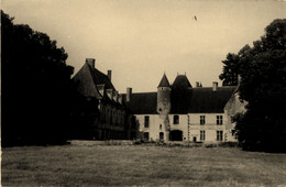 Boucard * Carte Photo * Le Château Du Village - Otros & Sin Clasificación
