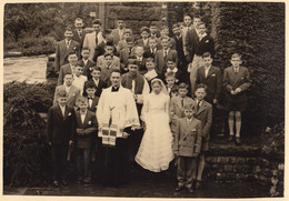 Carte Postale Photo De Groupe Du Collège Cardinal Mercier à Braine L'alleud Communion D'élève - Eigenbrakel