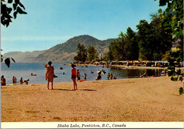 Canada British Columbia PentictonBeach And Campers At Skaha Lake - Penticton