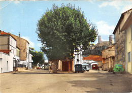 13-CHATEAURENARD-DE-PROVENCE- VUE DE LA ROUTE DE TARASCON ENTREE DE LA VILLE - LES TOURS - Chateaurenard