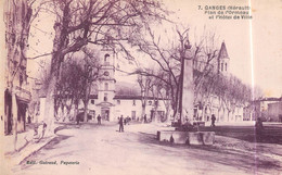 GANGES (Hérault) - Place De L'Ormeau Et L'Hôtel De Ville - Fontaine - Ganges