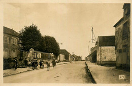 Sougy * La Grande Rue , Route De Chevilly * Enfants Villageois - Other & Unclassified