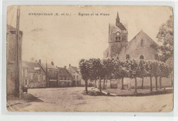 28 Oysonville église Et Place Ed Vassort - Autres & Non Classés