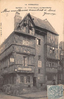 Bayeux        14      Rue Saint Martin    Vieille Maison .Restaurateur  L'Abbé   (voir Scan) - Bayeux