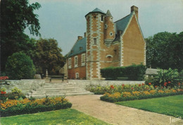 Le Château De Plessis-lès-Tours (XVe Siècle)  Résidence Du Roi Louis XI - (P) - La Riche