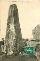 Erdeven * L'un Des Géants De Kerzerho * Monolithe Menhir - Erdeven