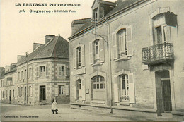 Cleguerec * Rue Et Façade De L'hôtel Des Postes * Ptt - Cleguerec